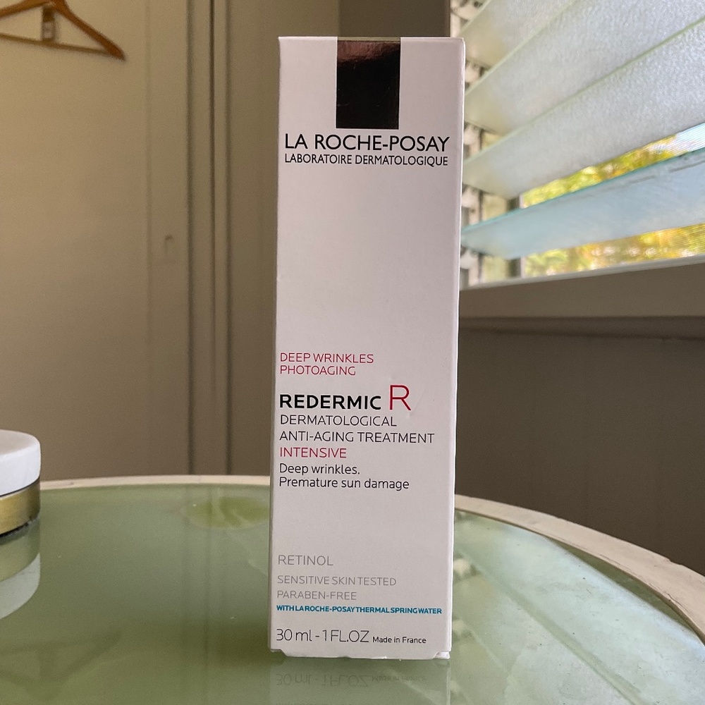 LA ROCHE-POSAY Redermic R Dermotological Anti-Aging Treatment.
